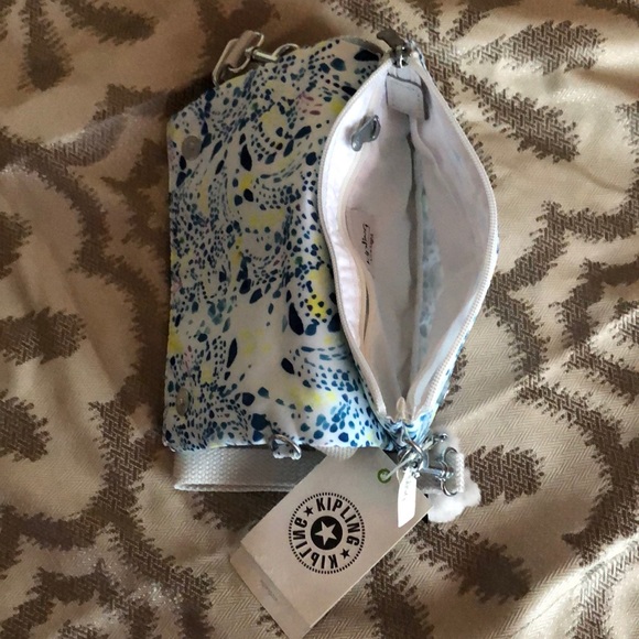 KIPLING LYNNE DELICATE VINES CONVERTIBLE BAG๐ - Picture 13 of 13